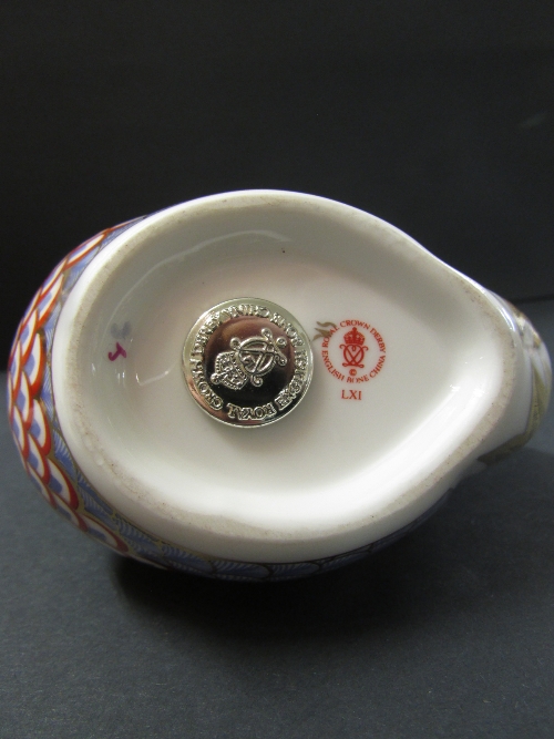 Three Royal Crown Derby paperweights, HEN gold stopper (8cm), COCKEREL silver stopper (9.5cm) and - Image 4 of 10