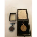 9ct gold medal The National College of Music London Ltd engraved to Elizabeth A Thompson for