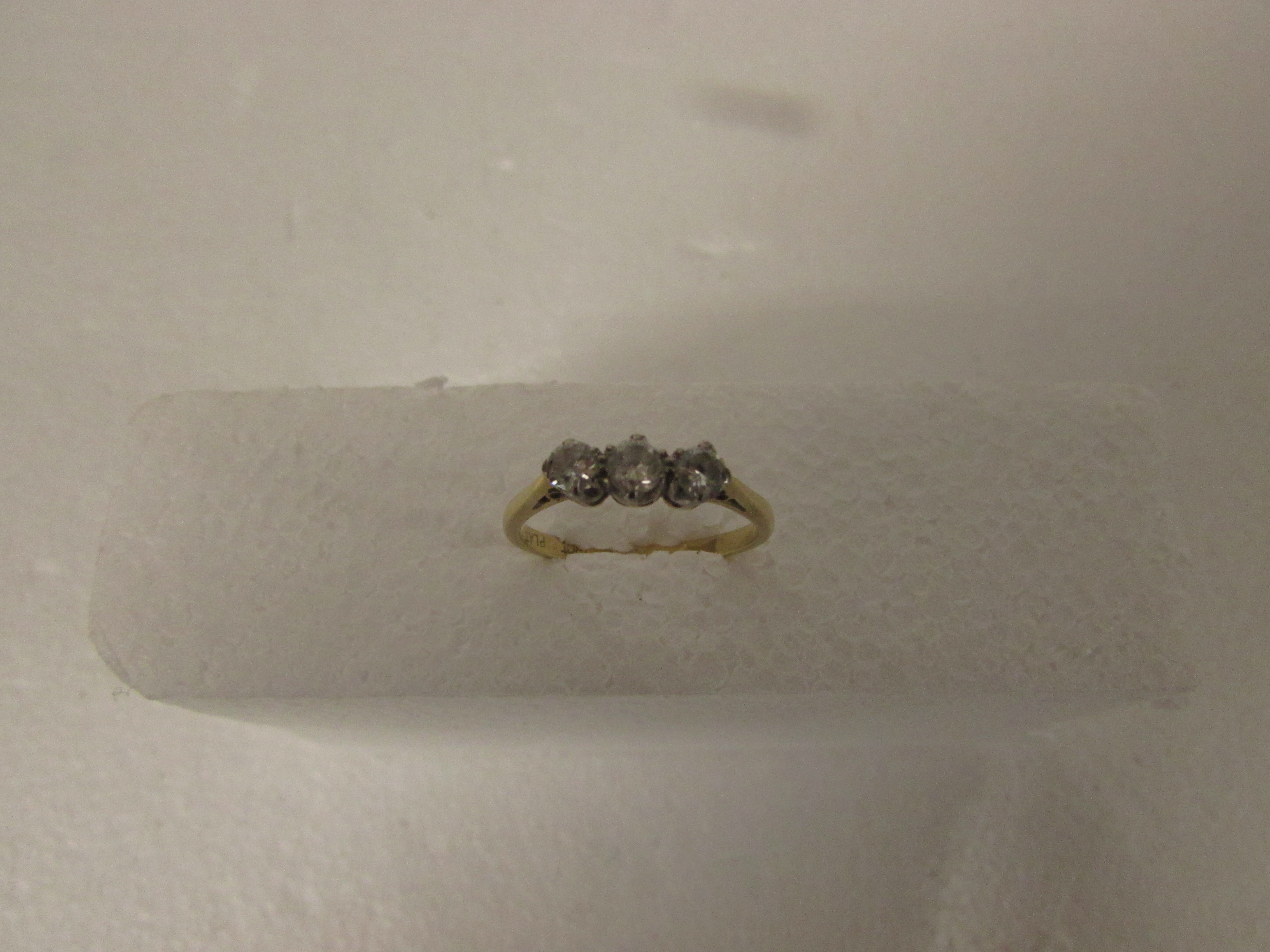 Three stone diamond engagement ring on 18ct gold shank with platinum setting, largest stone - Image 2 of 2