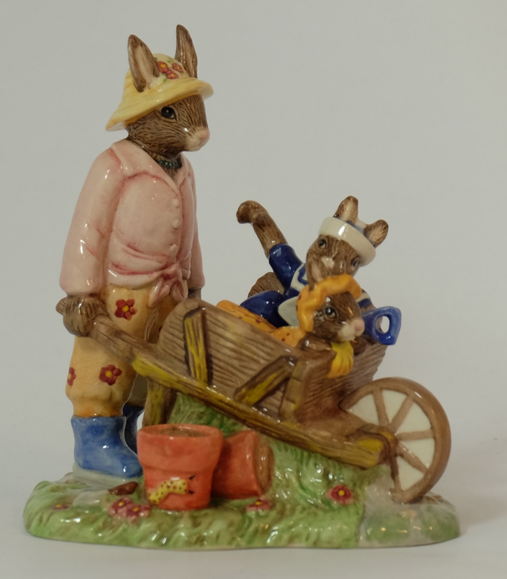 Royal Doulton Bunnykins Tableau figure Home Grown DB429