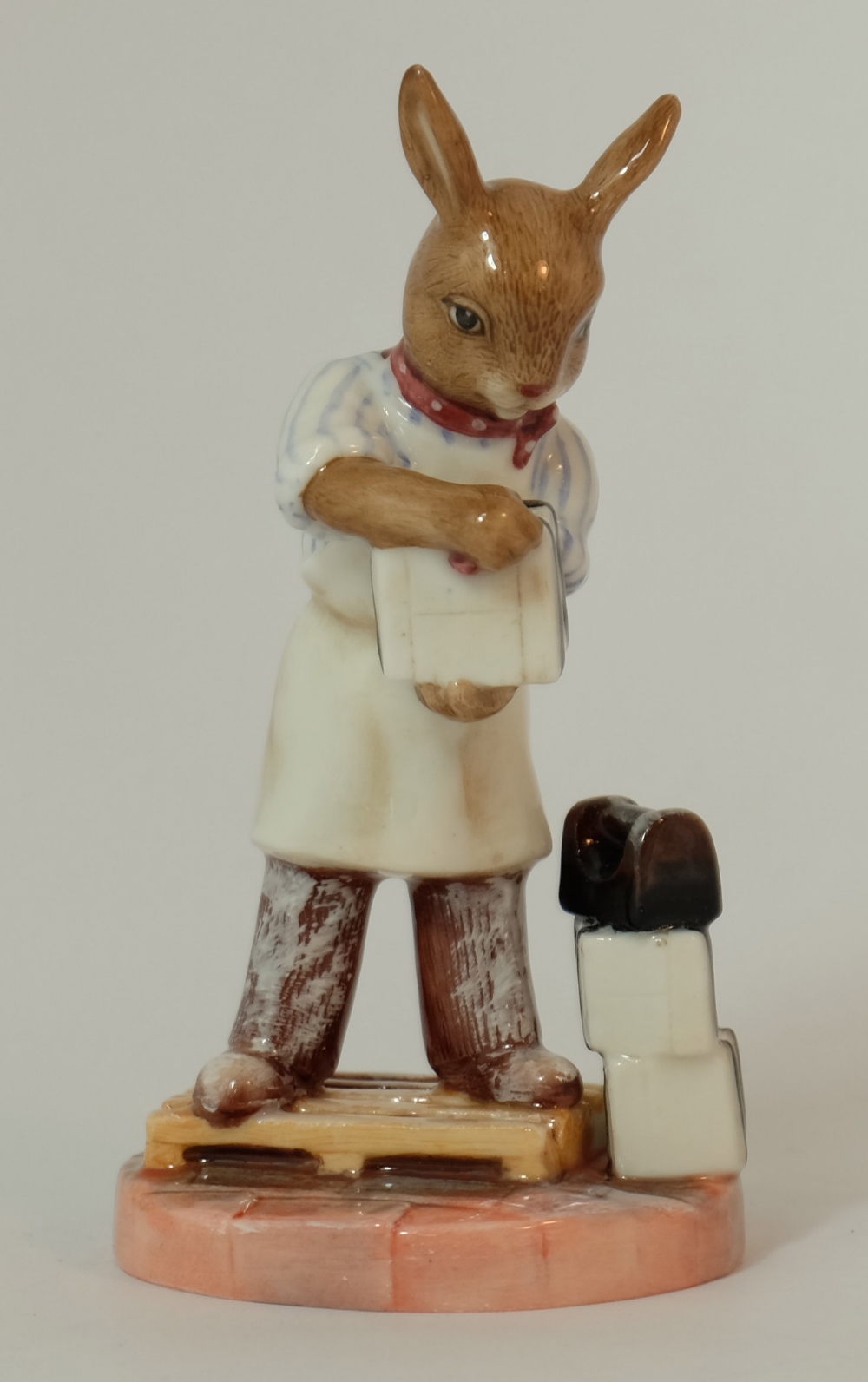 Royal Doulton Bunnykins figure Mould Maker DB440 ,Collectors club limited edition