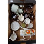 A collection of pottery to include Meakins Studioware part tea set,