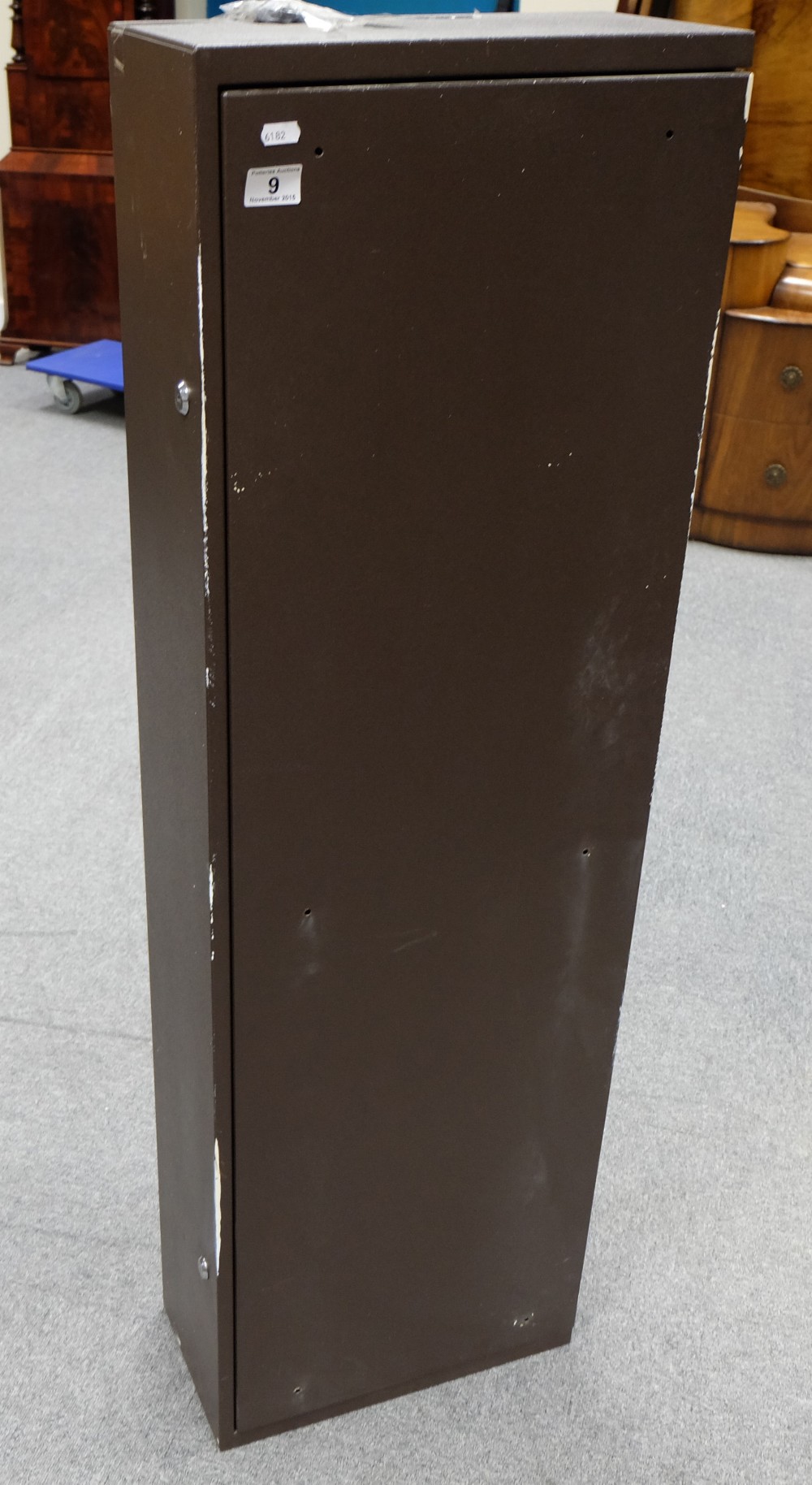 Metal gun cabinet with keys