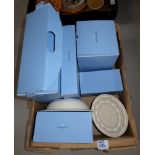 A collection of unused Wedgwood Sarah's Garden Queensware items to include large vase (26cm),