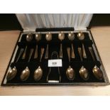 Cased set 12 silver teaspoons with sugar tongs