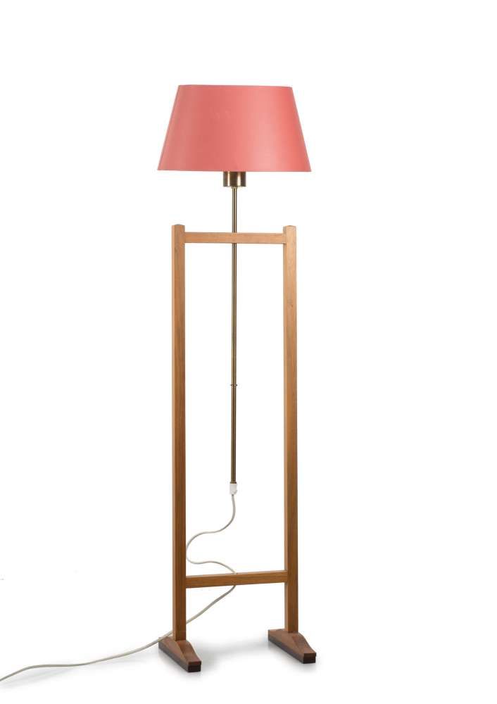 Svenskt Tenn, Stockholm  Frank, Josef  Stehlampe, 1920er Jahre  H. 110-137 cm, 30 x 23 cm.