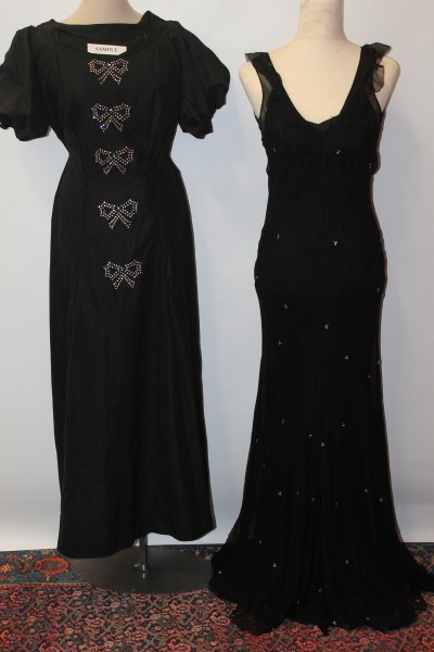 Ladies' 1930s / 1940s vintage clothing including black Moiri evening dress,