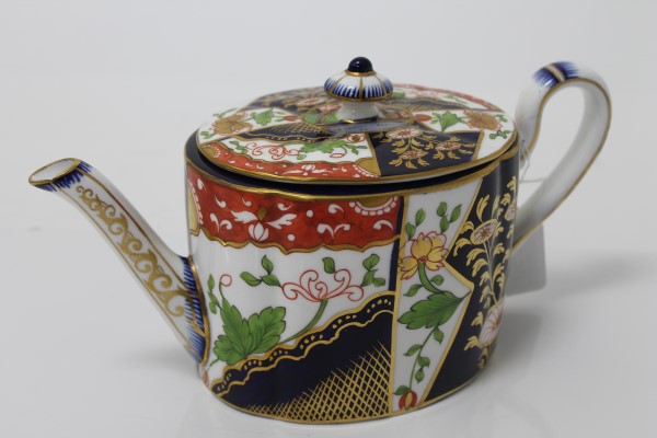 Victorian Derby Imari pattern cabaret set comprising two-handled tray, 48cm wide, teapot, sucrier, - Image 9 of 9