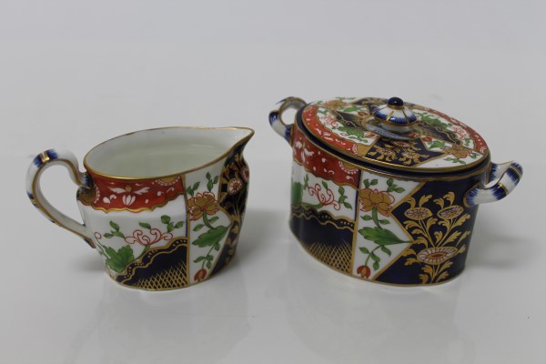 Victorian Derby Imari pattern cabaret set comprising two-handled tray, 48cm wide, teapot, sucrier, - Image 3 of 9