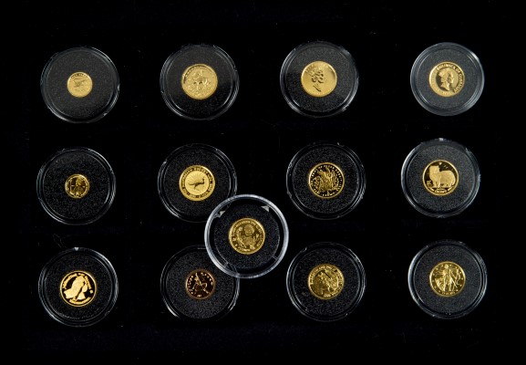 World - smallest gold coins (13) - Image 3 of 3