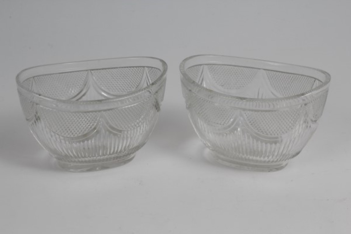 Pair good quality George IV cut glass oval cream / preserve dishes with fine diamond cut decoration