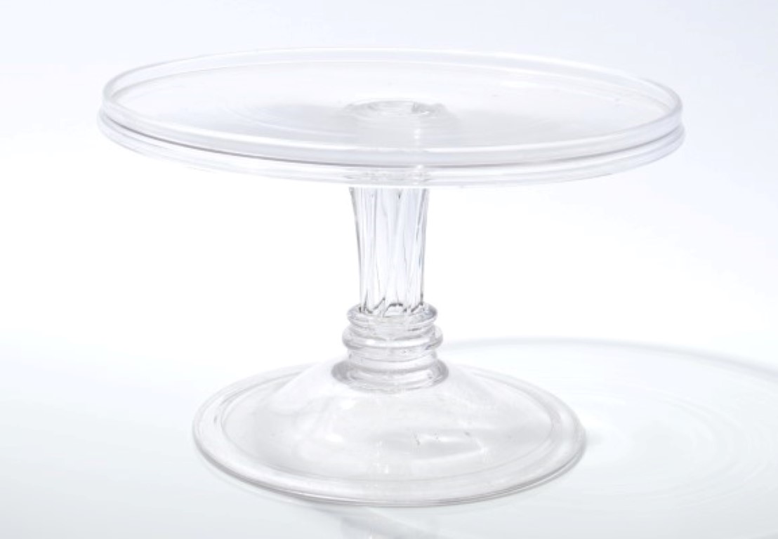 Georgian glass tazza with circular tray top, spiral-twist column on splayed folded foot,