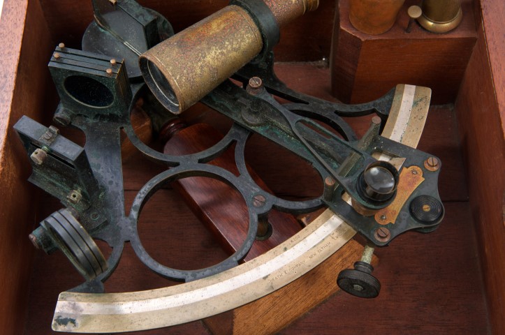 Brass framed sextant by Heath & Co. New Eltham, London, no. - Image 3 of 3
