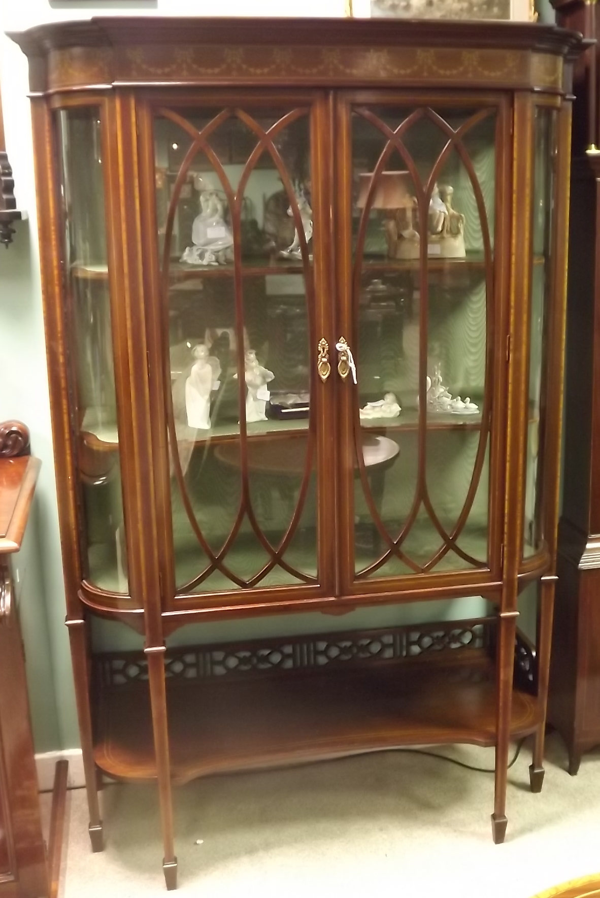 High Class Edwardian Inlaid Mahogany Dis