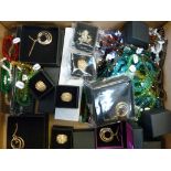 A BOX OF ASSORTED COSTUME JEWELLERY