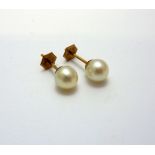 A PAIR OF PEARL STUD EARRINGS