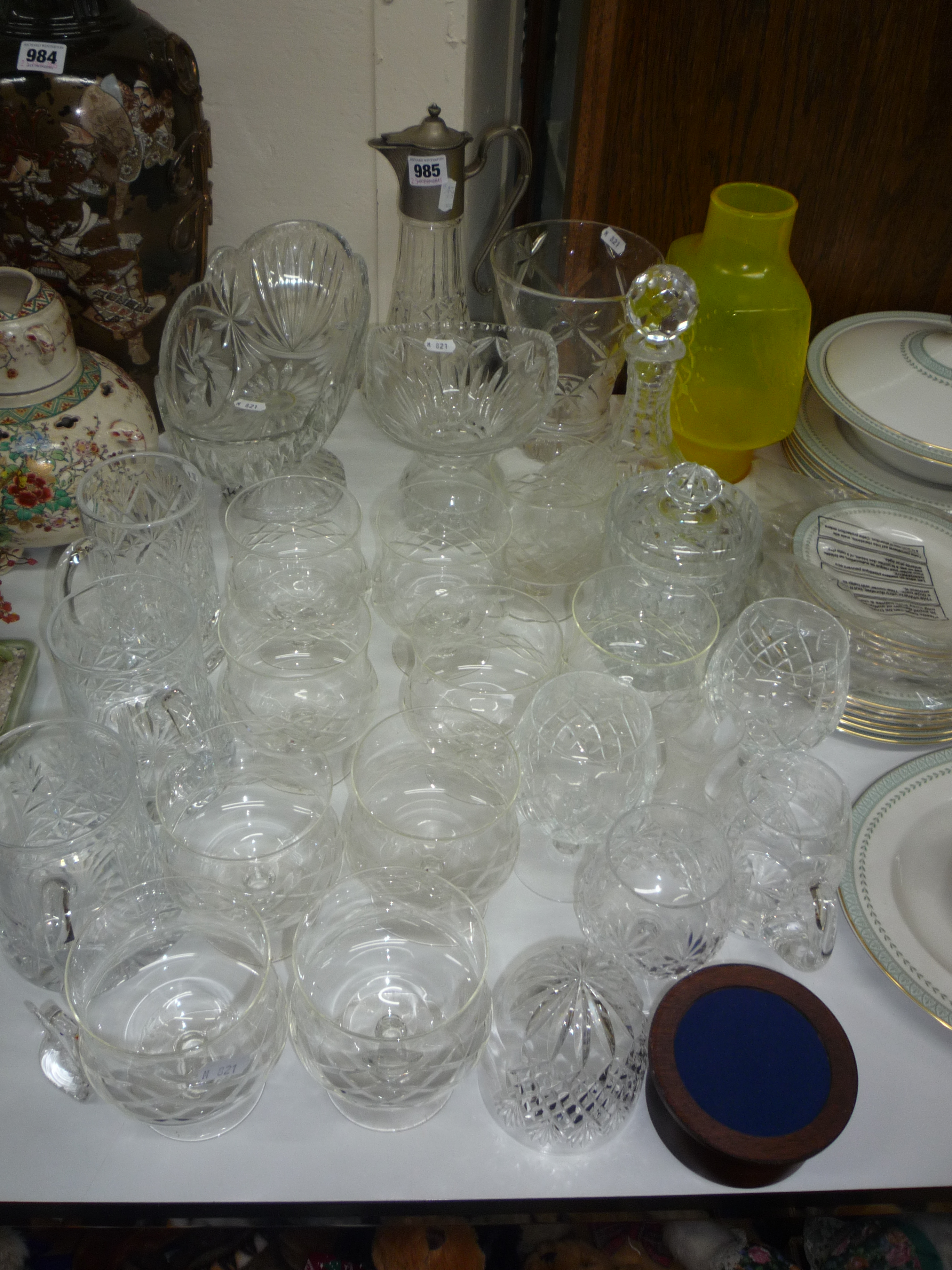 VARIOUS PIECES OF CUT GLASS, etc