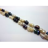 A FRESHWATER PEARL NECKLACE, length 100cm