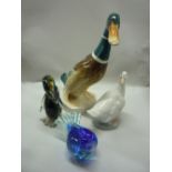 BESWICK MALLARD DUCK, No.902, a Nao Duck and two glass birds (4)