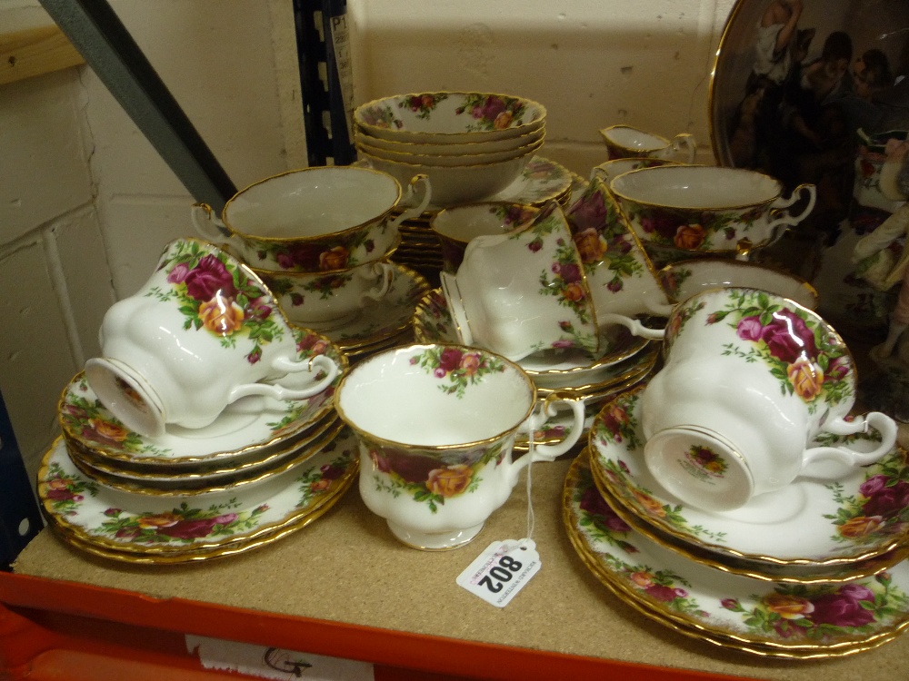 ROYAL ALBERT 'OLD COUNTRY ROSES' TEA/DINNERWARES, (over 40 pieces)