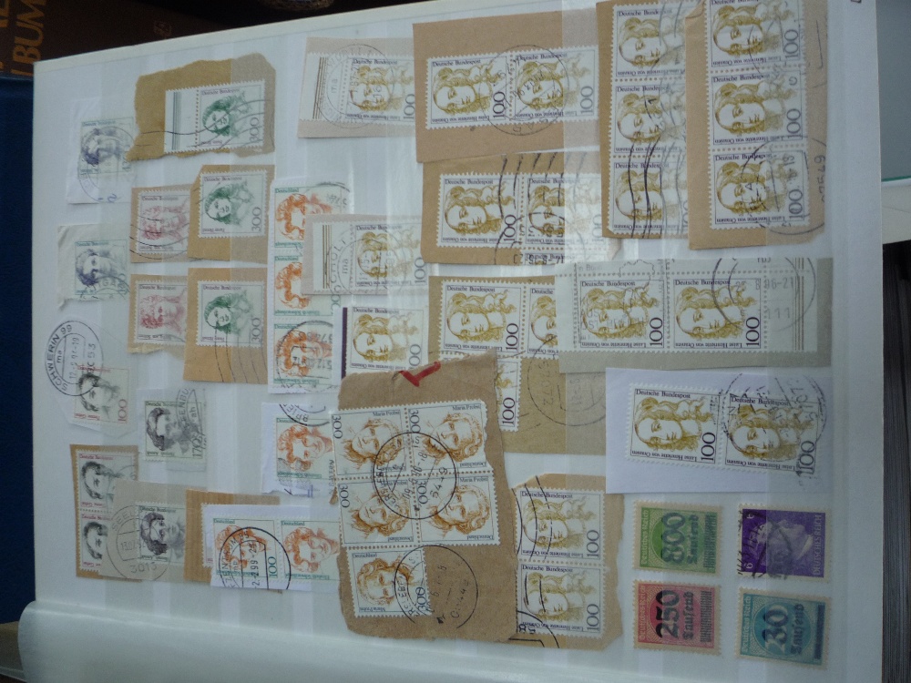 AN ACCULUMATION OF STAMPS AND COVERS, in eight albums and loose including Netherlands, Great - Image 4 of 5