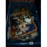 A QUANTITY OF UNBOXED AND ASSORTED STARWARS FIGURES, accessories, includes 1980's items