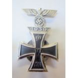 WWII IRON CROSS, with 1939 bar with circular screw fastening to reverse, no makers mark evident on