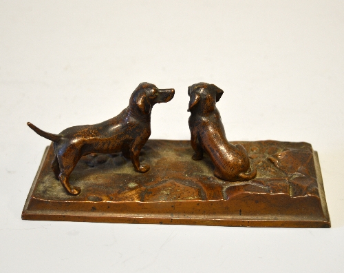 A FRENCH BRONZE GROUP OF TWO DACHSHUNDS, on a rectangular stoney base, height approximately 14.5cm - Image 2 of 2