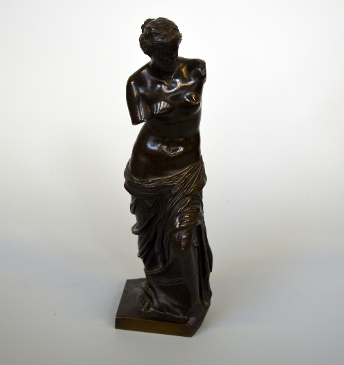 AFTER THE ANTIQUE, Venus de Milo, patinated bronze, inscribed Rolland Musee Du L ouvre,