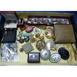 A TRAY OF COSTUME JEWELLERY, to include brooches, stick pins, gemstones and micro mosaic jewellery