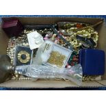 A TRAY OF MISCELLANEOUS ITEMS, to include a crystal vase, costume jewellery, watches ets