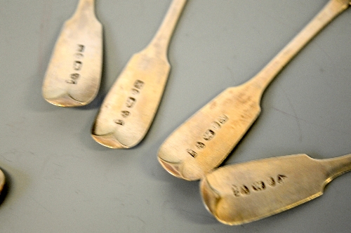 FOUR SILVER FIDDLE PATTERN HANDLE TEASPOONS, Newcastle 1812, John Watson, together with two Dublin - Image 3 of 3