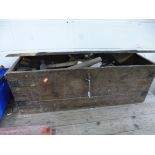 A WOODEN TOOLBOX AND CONTENTS