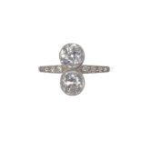 18 CT WHITE GOLD ART DECO STYLE DIAMOND RING