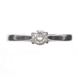 18 CT WHITE GOLD DIAMOND SOLITAIRE RING