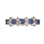 18 CT GOLD SAPPHIRE & DIAMOND RING