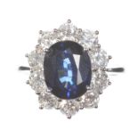 18 CT WHITE GOLD SAPPHIRE & DIAMOND CLUSTER RING