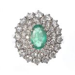 18 CT WHITE GOLD EMERALD & DIAMOND CLUSTER RING