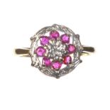 18 CT GOLD, RUBY AND DIAMOND RING
