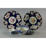 Three Flight Barr and Barr Worcester porcelain plates, late 18th/early 19th century, painted with