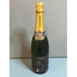 Dubois-Martin Champagne, Extra Reserve
Single bottle. CONDITION REPORTS: Generally good.