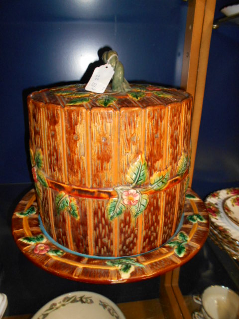 A late 19th early 20th C Majolica cheese