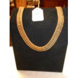 An 18ct Gold Italian looped link necklace 36.