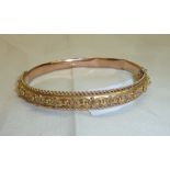 Victorian 9ct gold hinged bangle