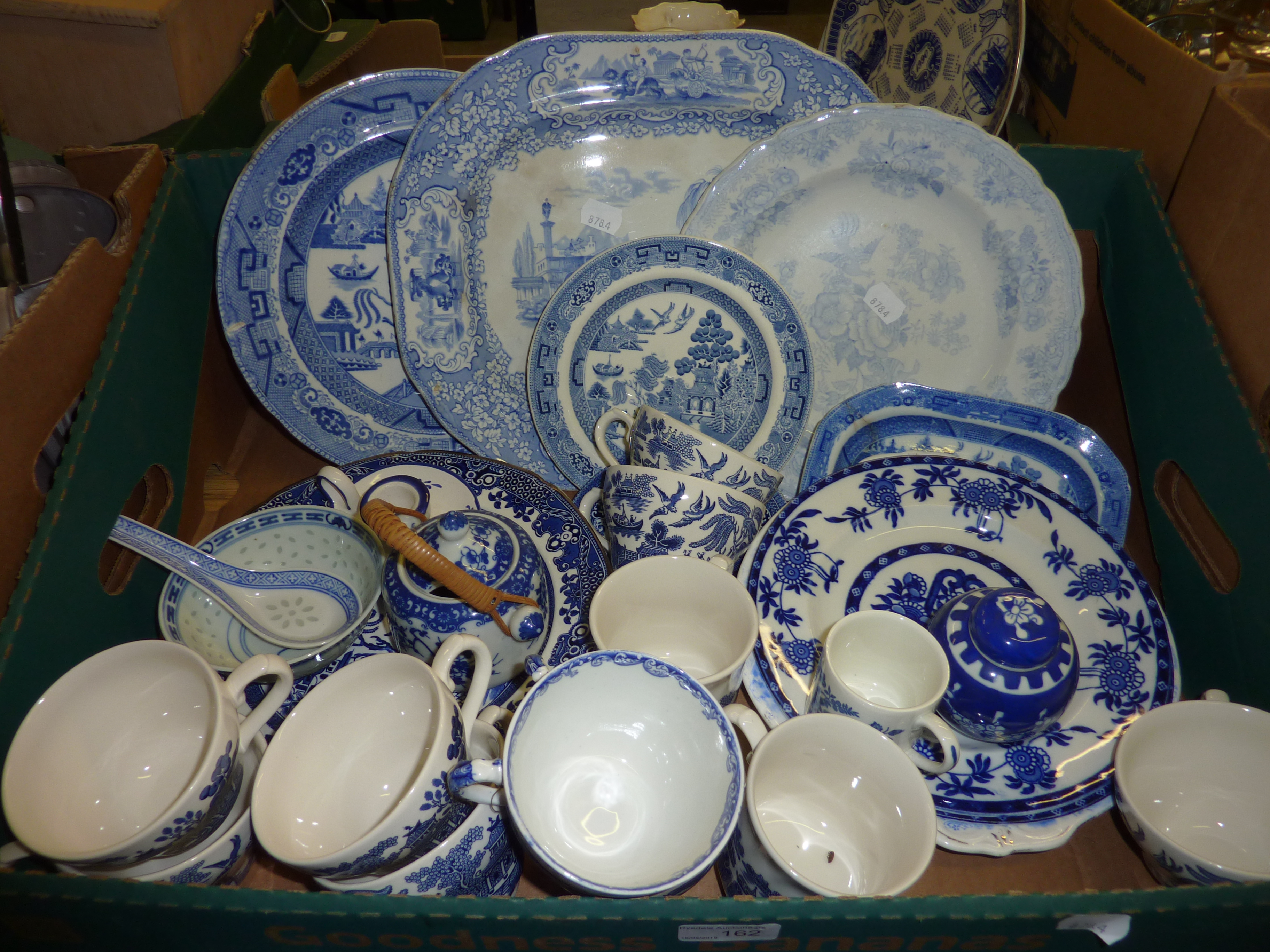 Box of blue and white inc meat plates,