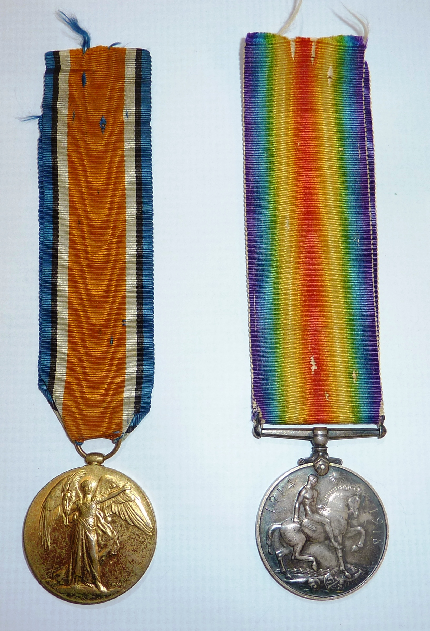 WWI pair comprising of British war medal and victory medal awarded to '1302ES G.W.POWDRILL ENGN.