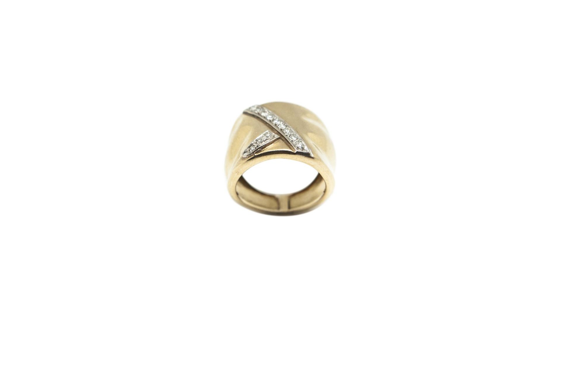 RING Montura en oro amarillo y diamantes talla brillante, 7,2 gr. Starting Price: €480