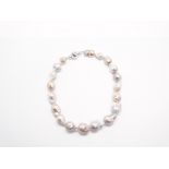NECKLACE De perlas barrocas con cierre en plata rodiada, 47 cm. long. y 121,6 gr. Starting Price: €
