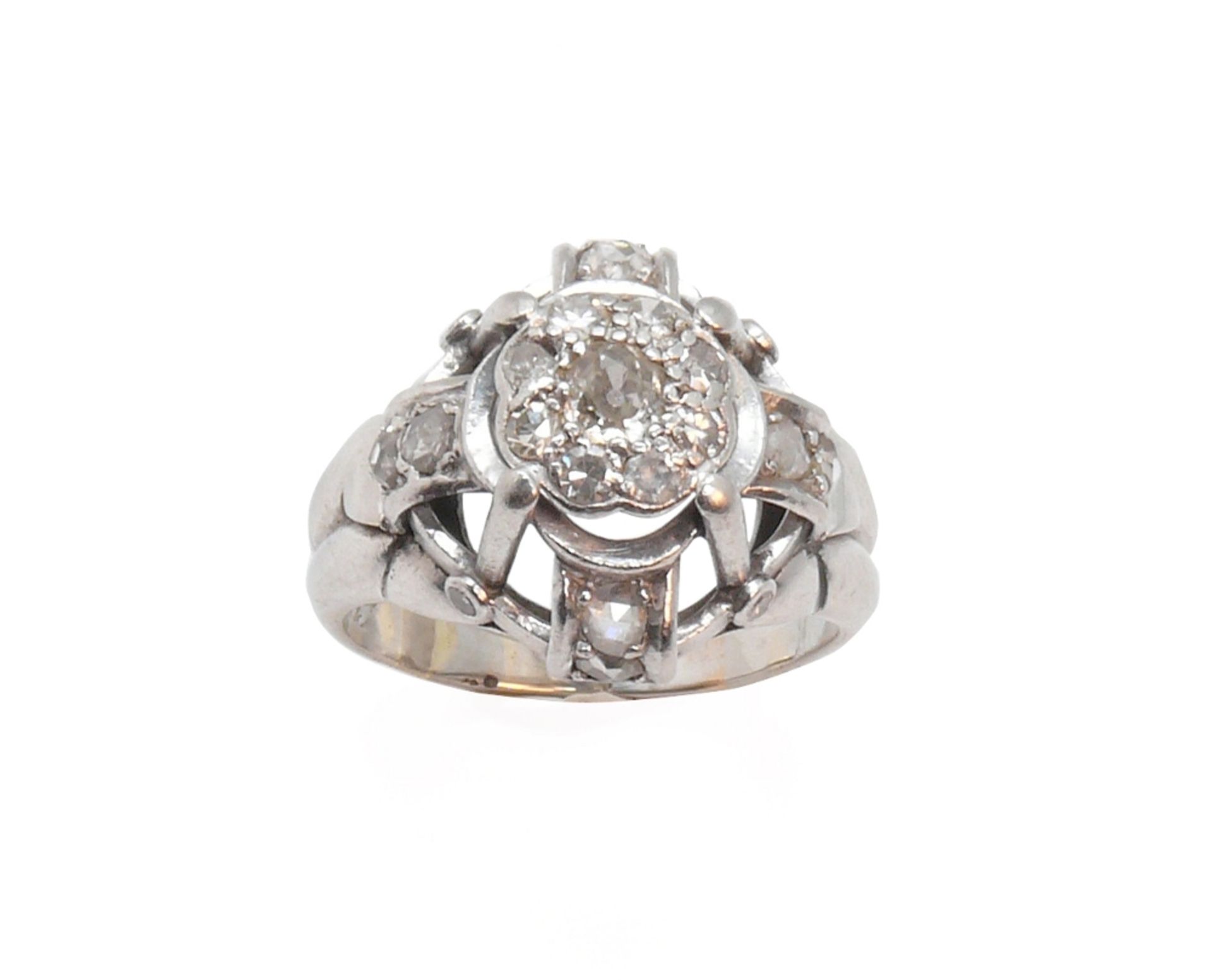 RING Montura en platino con diamantes talla rosa, talla 8/8 y talla antigua (0,80 ct. total aprox.).