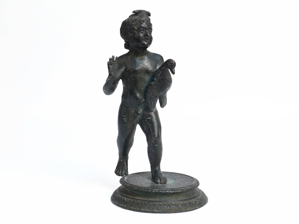 ITALIAN SCHOOL, 17TH CENTURY "Niño con pato", escultura en bronce, 23 cm. alt. Starting Price: €400